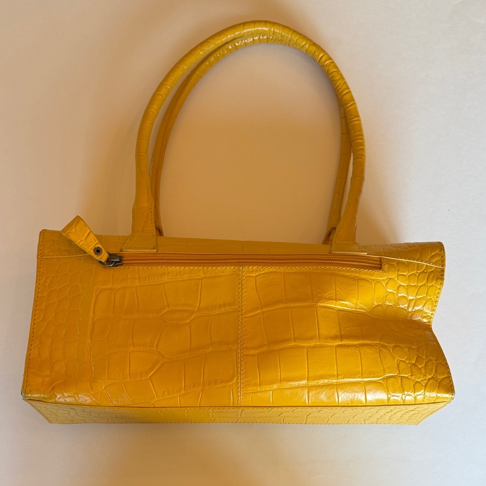 NWOT Michael Rome Designs Yellow Crocodile Embossed Barrel Bag